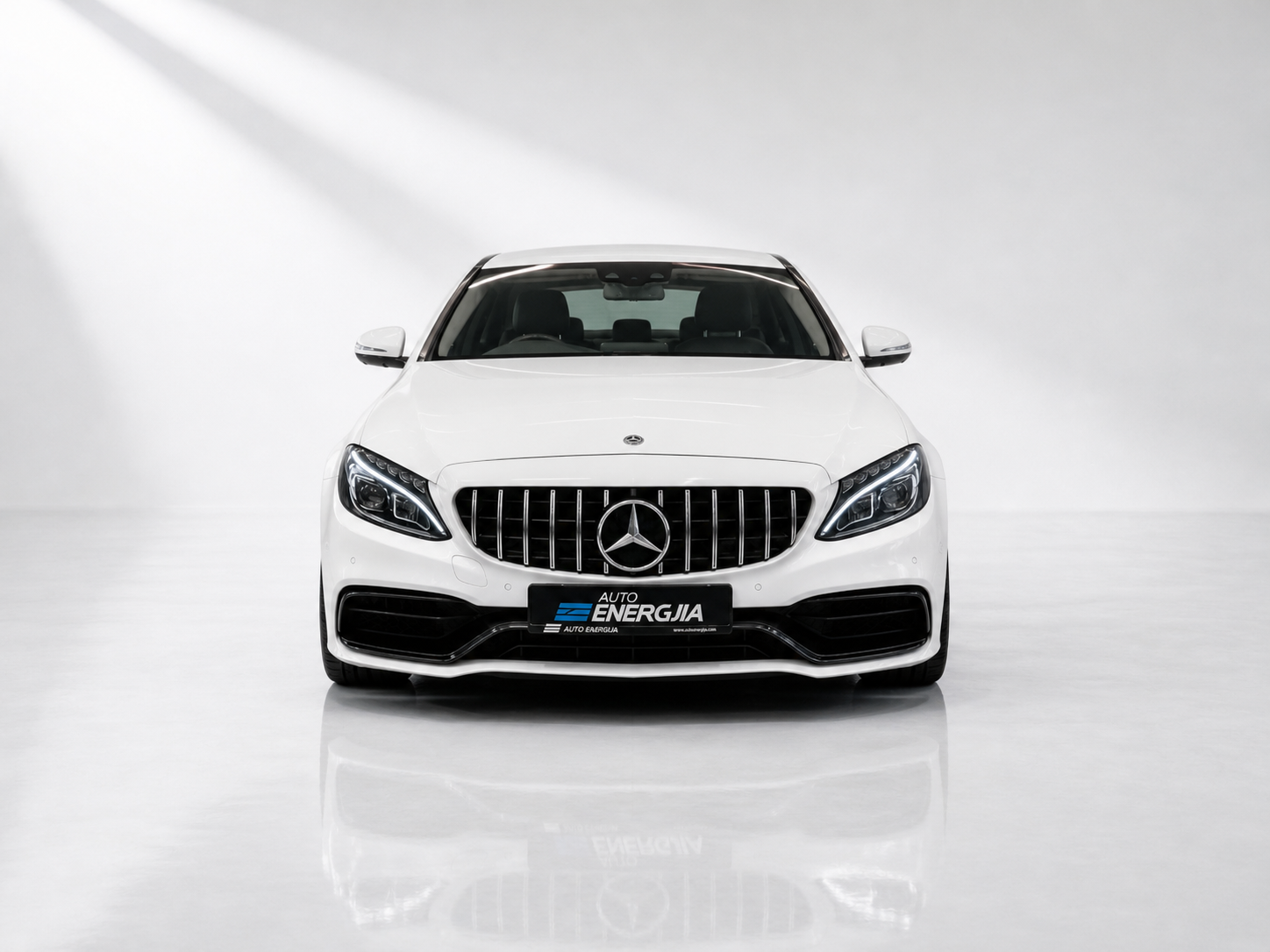 Mercedes C200